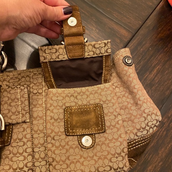 Coach Handbag - Picture 2 of 5